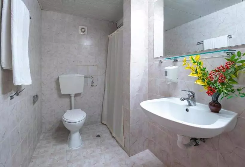 Huoneisto 2 Makuuhuonetta, Iskar & Aquapark   All Inclusive