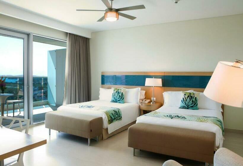 غرفة تنفيذية, Las Americas Torre Del Mar