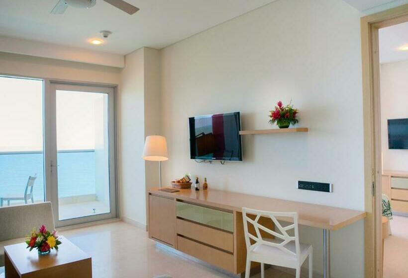 جناح جونيور, Las Americas Torre Del Mar