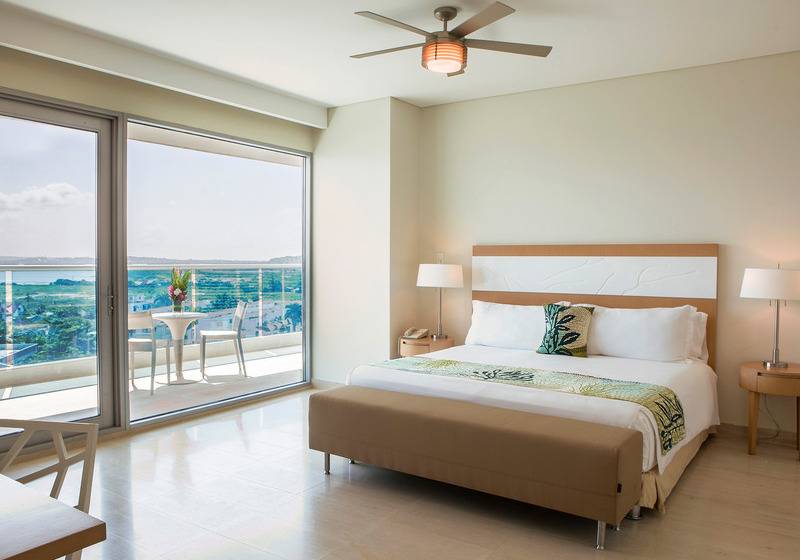 جناح جونيور, Las Americas Torre Del Mar