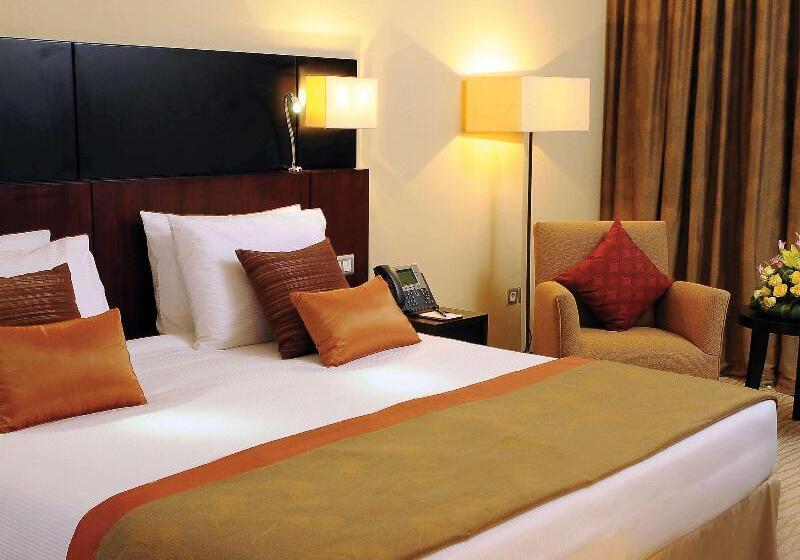 キングサイズベッドのデラックススイート, Movenpick Makkah Hajar Tower