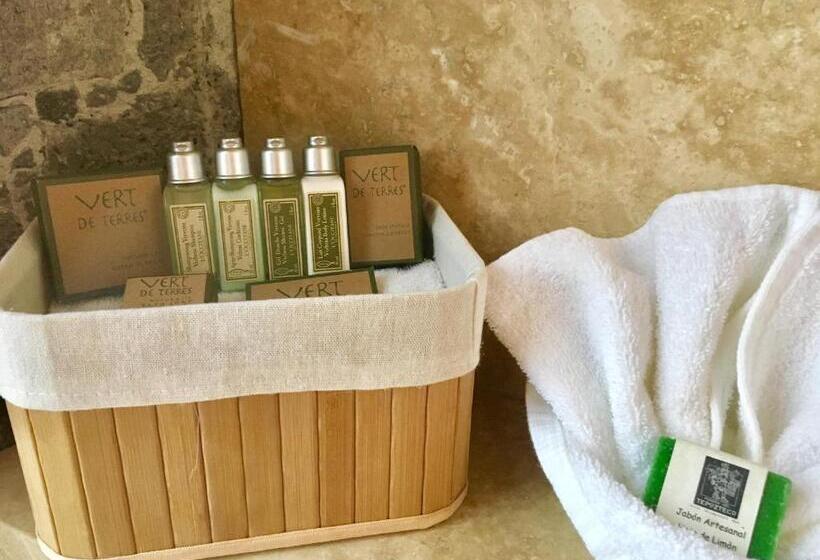 סוויטה, Posada Del Tepozteco   Hotel & Gallery