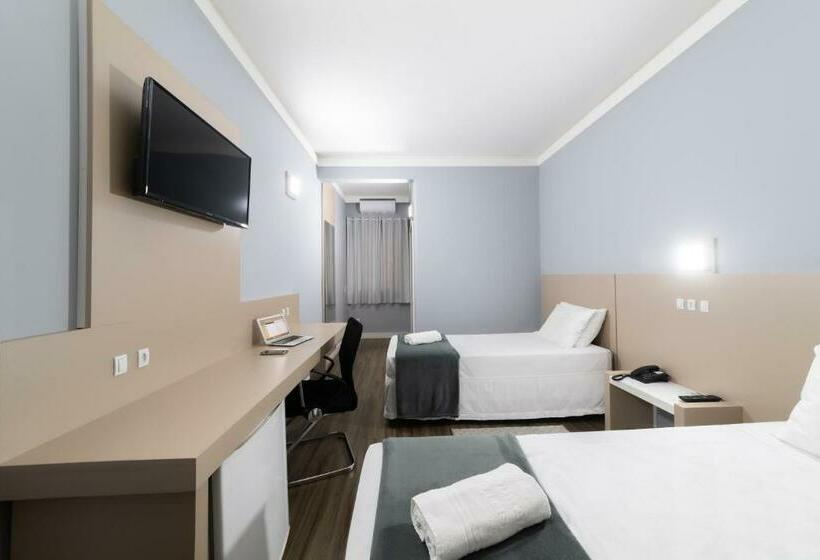 חדר סטנדרט לשלושה, Rede Andrade Cecomtur