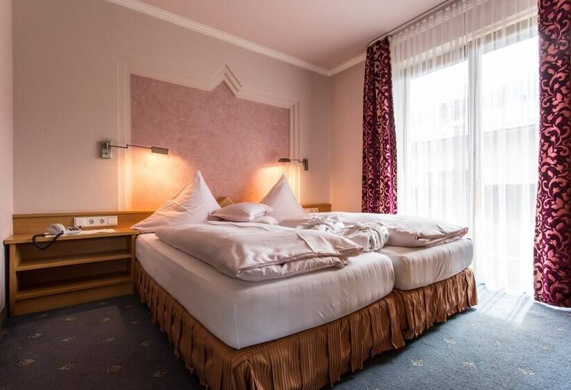 家庭套房, Solstein