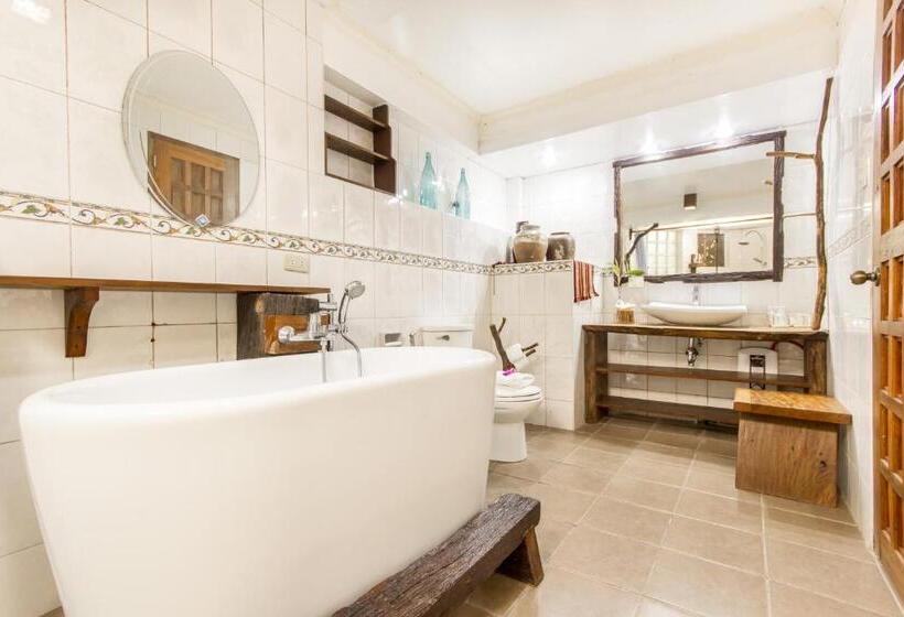 패밀리 스위트, Oldwoods By The Sea Nature Resort Pangasinan