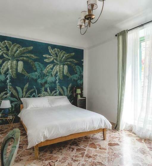 주니어 스위트 발코니, A Calata