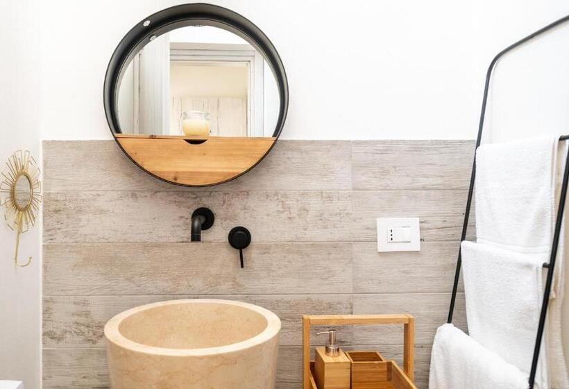 스탠다드 발코니 룸, A Calata