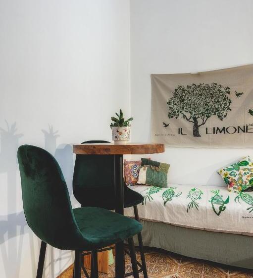 스탠다드 룸, A Calata