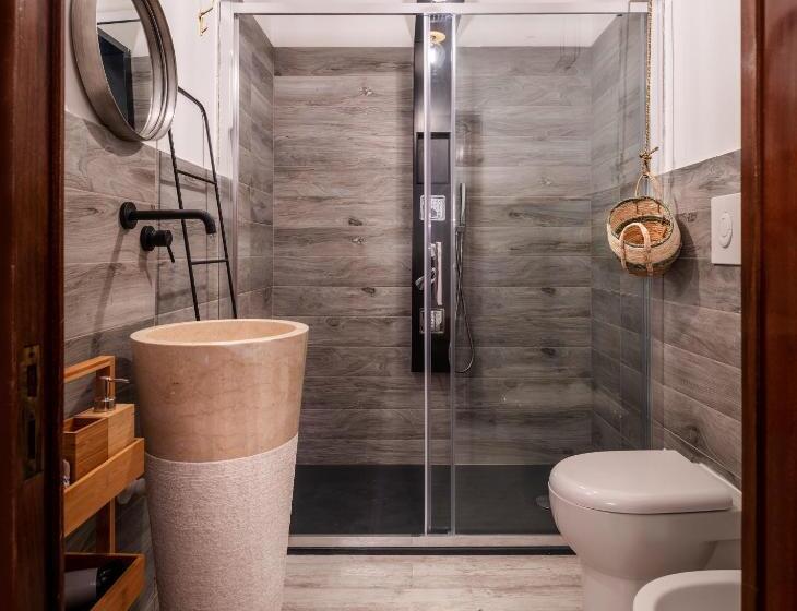 스탠다드 룸, A Calata