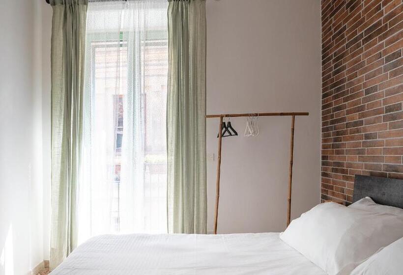 스탠다드 발코니 룸, A Calata