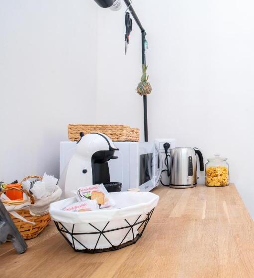 수피리어 패밀리 룸, A Calata