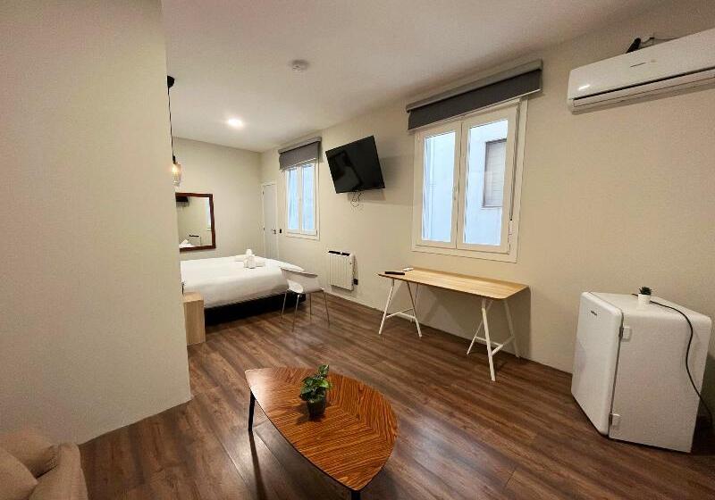 اتاق استاندارد چهار تخته, Montera Center Madrid