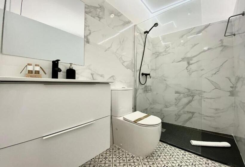 اتاق استاندارد با تخت دوبل, Royal Suites Madrid