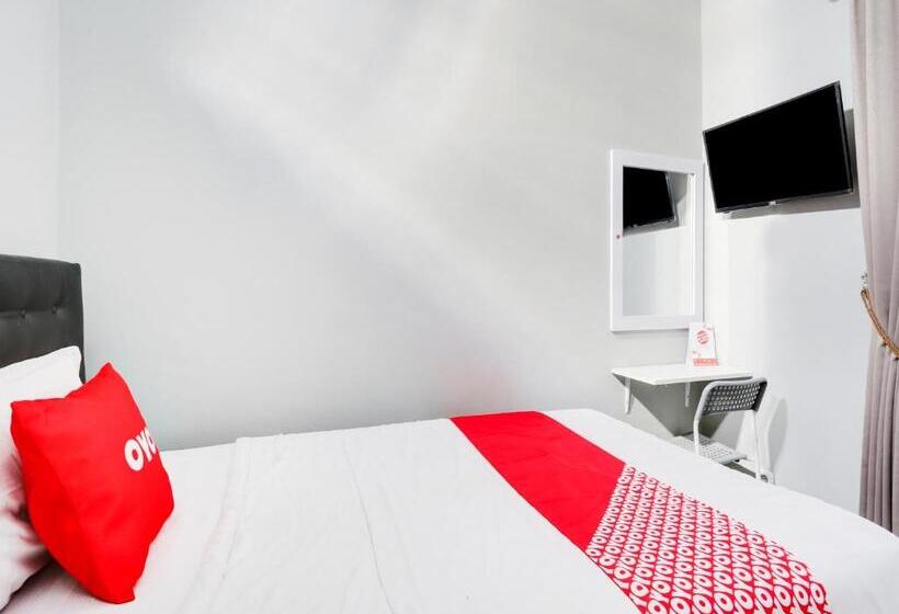 اتاق لوکس یک تخته, Griya Loka 1 Syariah Near Rsud Dr Kariadi Mitra Reddoorz