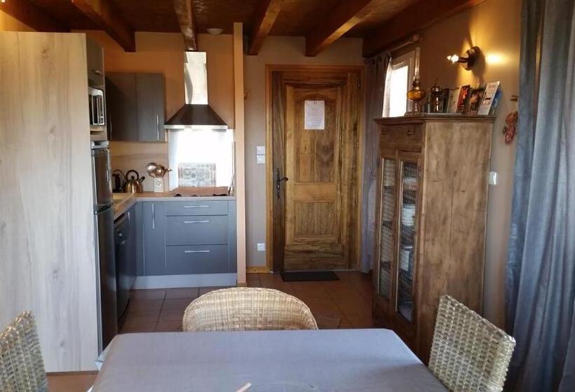 Апартаменты 1 Спальня Вид на Сад, à La Petite Maison