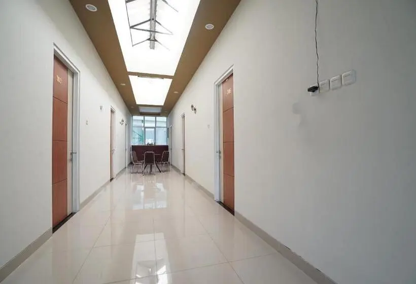 スタンダードルーム, Reddoorz Plus Near Palembang Airport 3