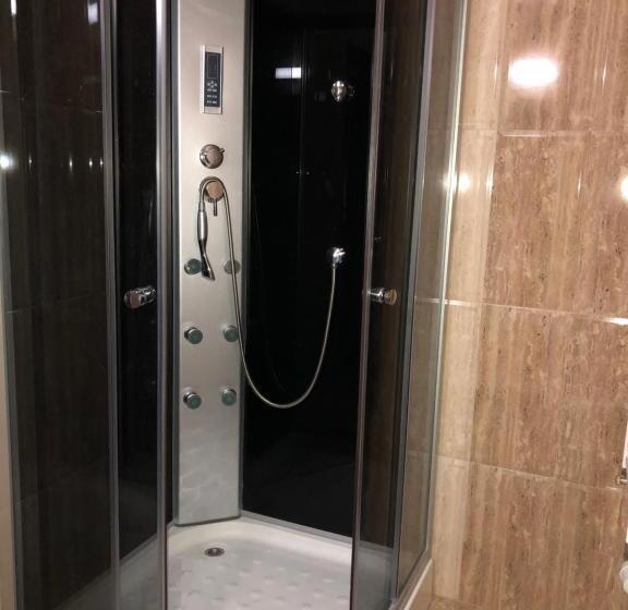 اتاق استاندارد با بالکن, Pensiunea Mirela Peștera Urșilor