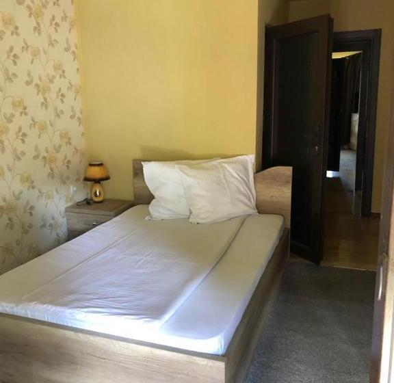 اتاق استاندارد, Pensiunea Mirela Peștera Urșilor