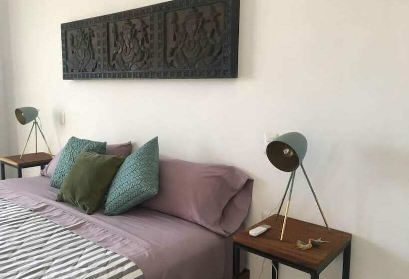 行政套房, Casa Nayar