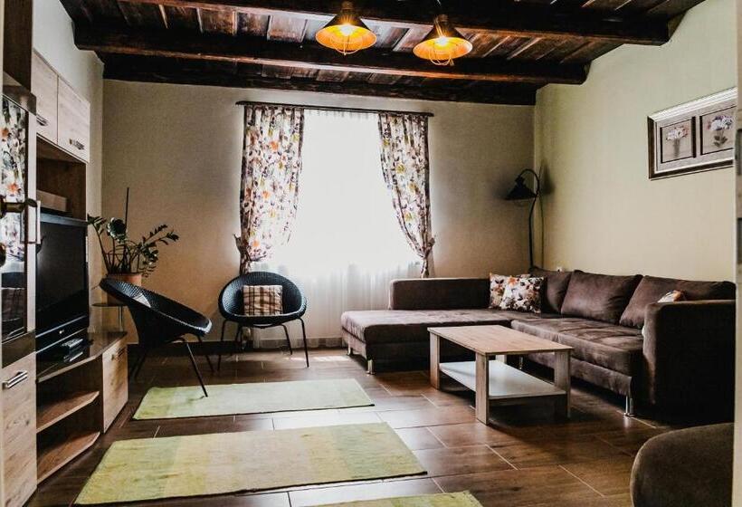 Апартаменты 1 Спальня, Dreko Panzió & Borbisztró