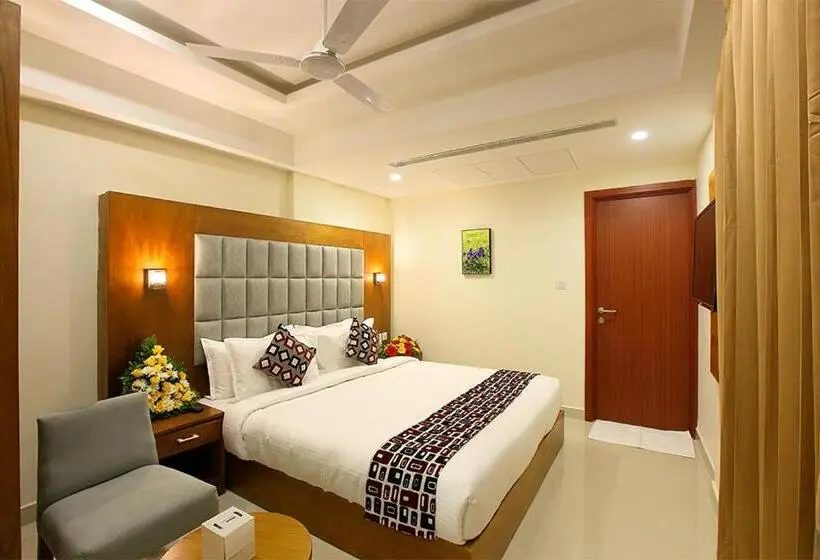 Deluxe Suite King Bed, Lumbini Supreme
