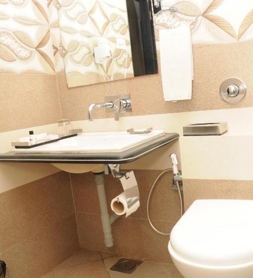 수피리어 스위트, Madhuvan Suites By Blues