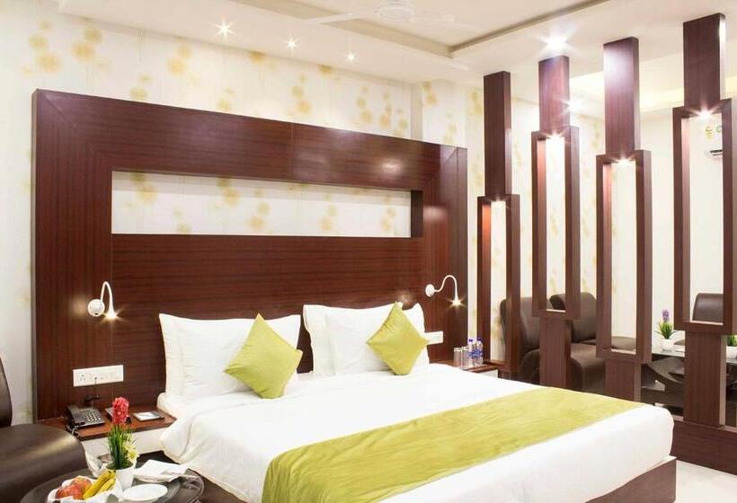 스위트, Madhuvan Suites By Blues