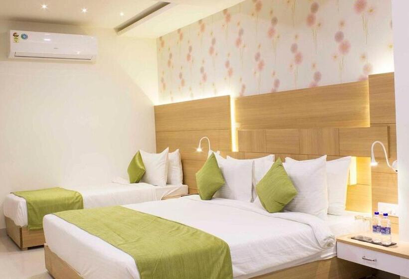 패밀리 스위트, Madhuvan Suites By Blues