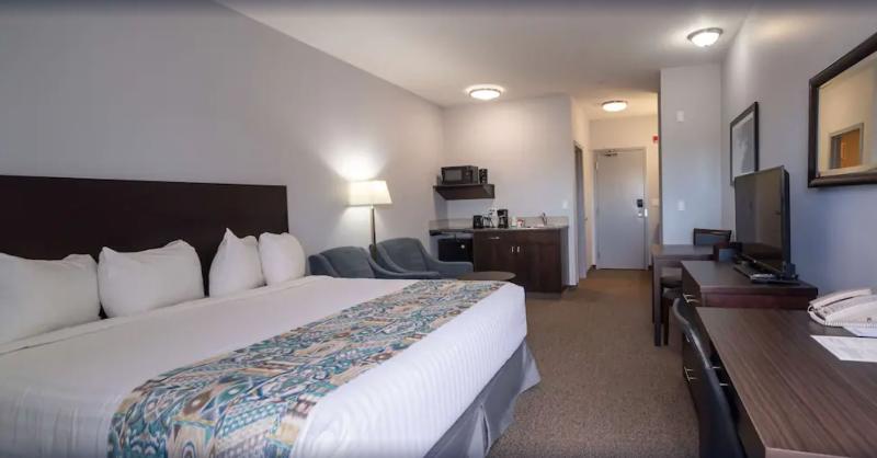 غرفة قياسية سرير كينج, Surestay Plus Hotel By Best Western Hardisty
