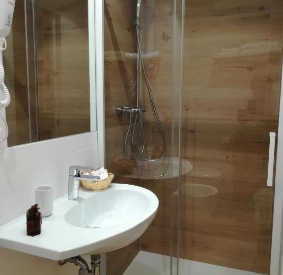 חדר סטנדרט, Flora