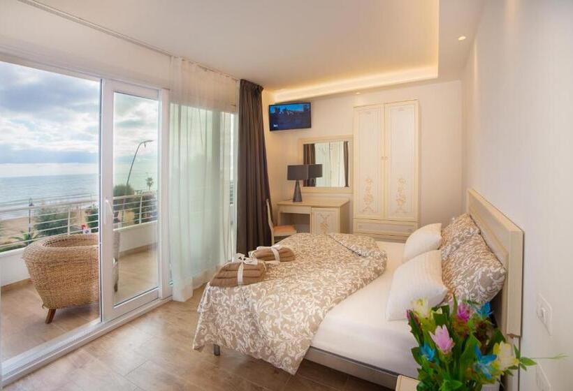 חדר דלוקס, Flora