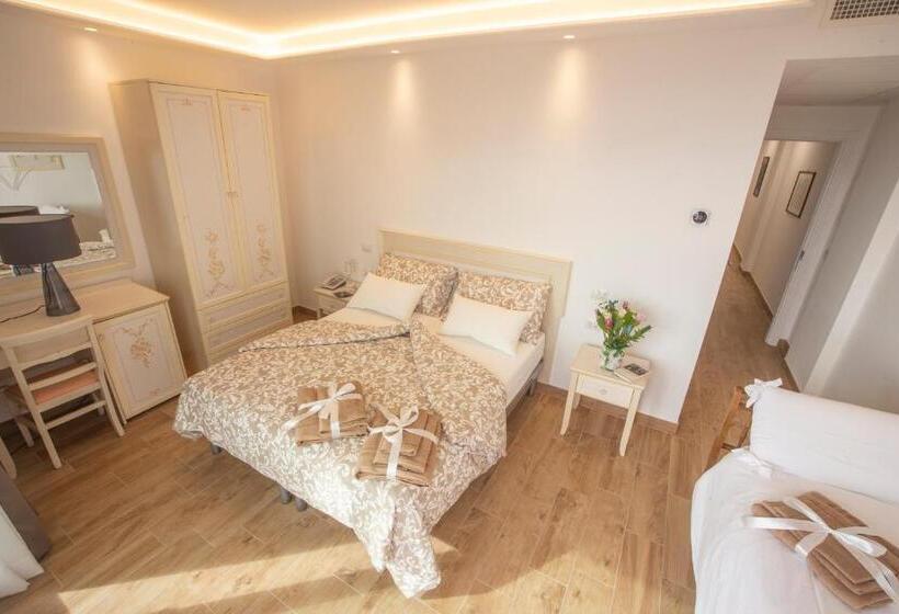 חדר דלוקס, Flora