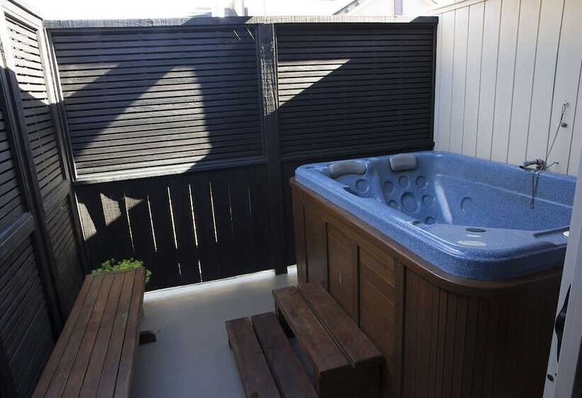 Президентский Люкс, Executive On Fenton