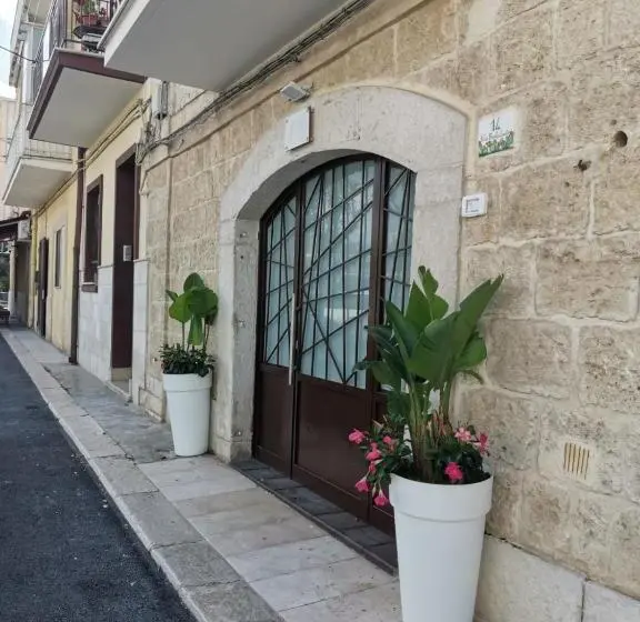 Perhehuone, Giusvinci