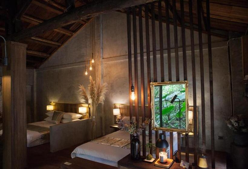 کلبه ییلاقی, Twilight Forest