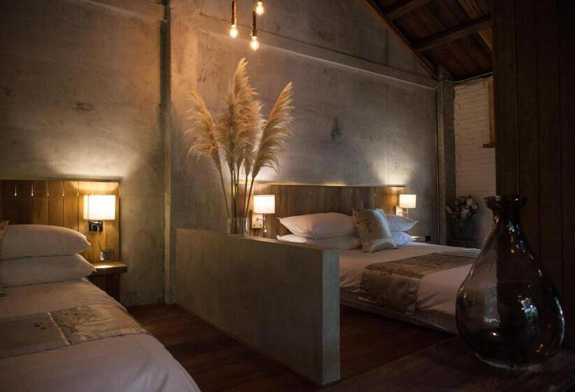 کلبه ییلاقی, Twilight Forest