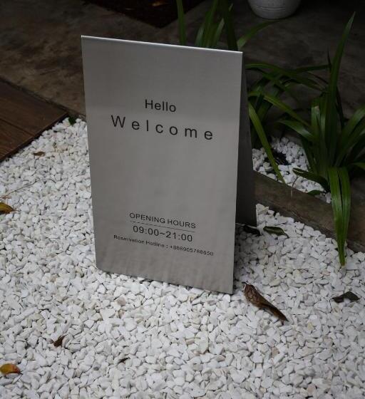 کلبه ییلاقی, Twilight Forest