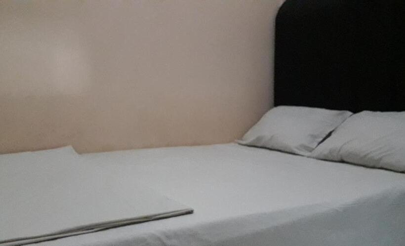 Стандартный Номер Кровать Кинг, Oyo 90706 Kost Alam Jaya Syariah