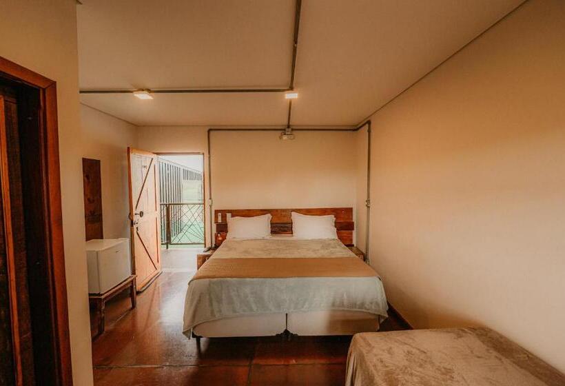 جناح مزوَّد بشرفة, Pousada Campeira