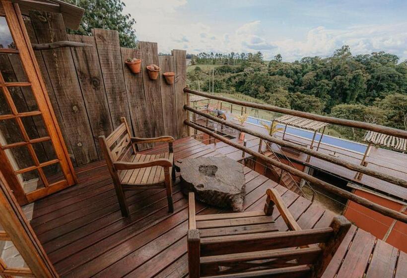 جناح مزوَّد بشرفة, Pousada Campeira