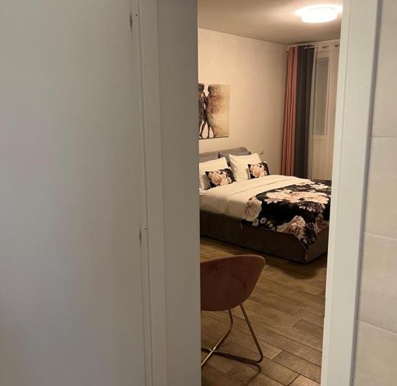 Quarto Estandar, Ivy Park