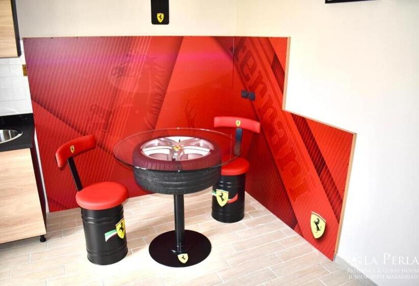 Номер Deluxe, La Perla Guest House