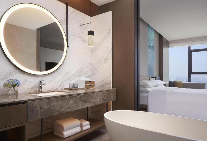 이그제큐티브 룸 킹사이즈 침대, Jinhua Marriott