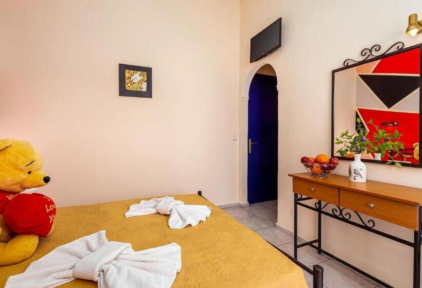 חדר סטנדרט לארבעה, Riviera Seaside