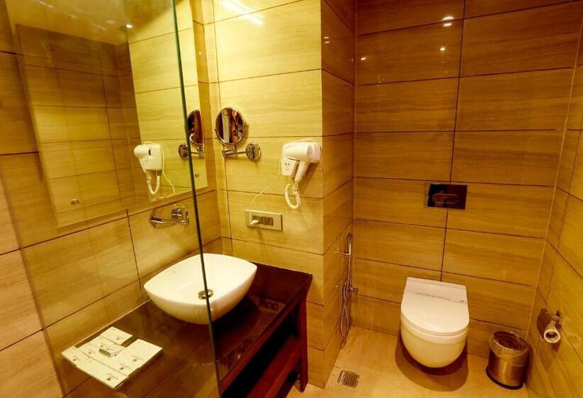 חדר דלוקס, The Emerald Grand