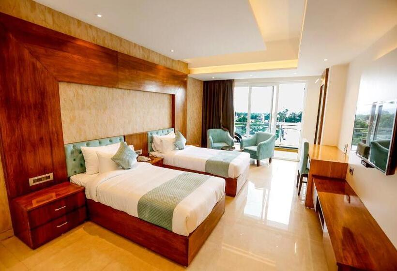 חדר דלוקס, The Emerald Grand