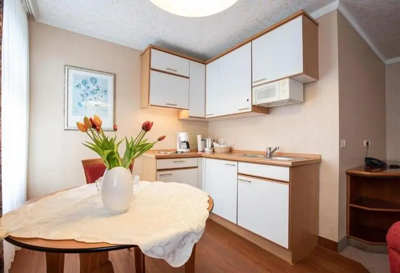 Huoneisto 1 Makuuhuone, Aparthotel Hohenzollern