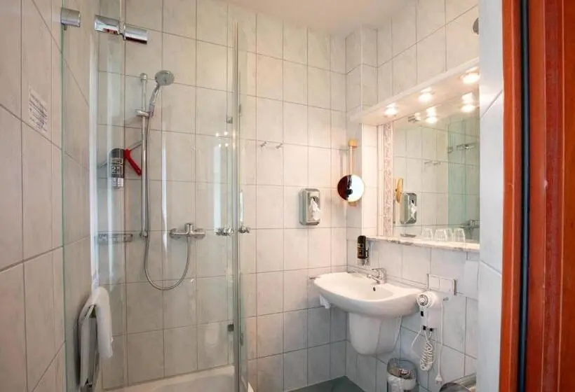 Huoneisto 1 Makuuhuone, Aparthotel Hohenzollern
