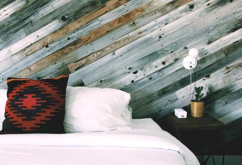 غرفة ديلوكس سرير كينج, Amigo Motor Lodge