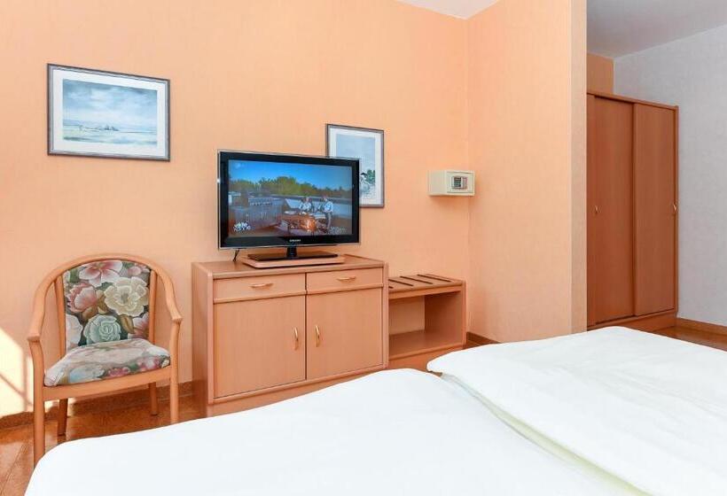 Номер Deluxe с Балконом, Pension Störtebeker